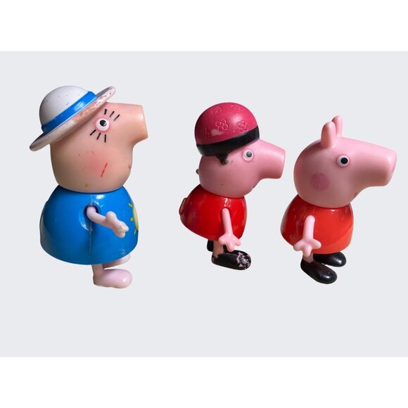 Peppa Pig Red Talking Car By Mattel with 3 Figures - Picture 14 of 15